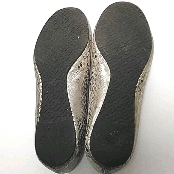 Tory Burch Reva Ballet Metallic Cobra - Picture 9 of 10